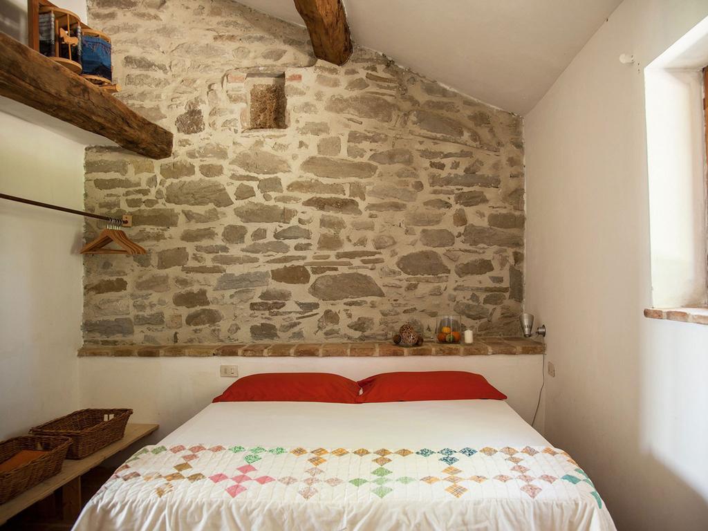 Il Tamantino Villa Gubbio Værelse billede